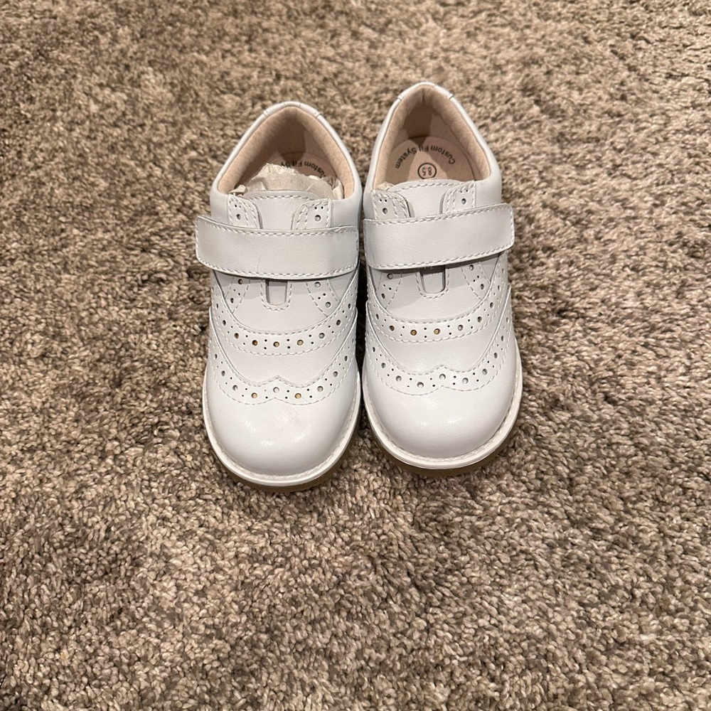 Footmates Wyatt Oxford Shoe size Toddler 8.5c